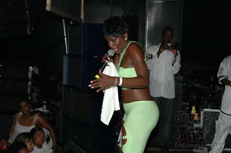2005_dc_glow-47