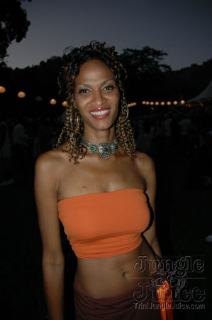 beach_house_carnival_2006-105