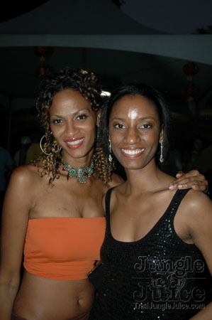 beach_house_carnival_2006-106
