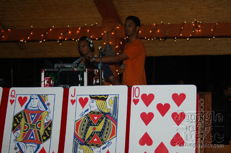 extravagance-07