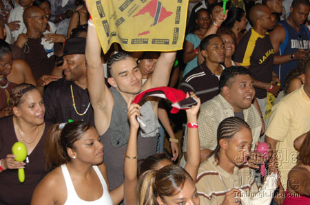 miami_flygirls_fiesta-70