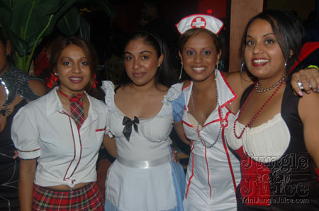 rum_jungle_halloween_2006-084