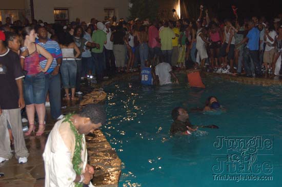 taboo_2006-112