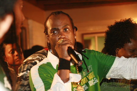 taboo_2006_pt2-201