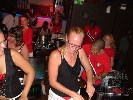 in_tune_2006-52
