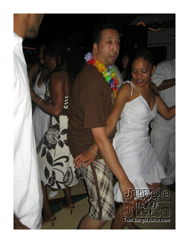 xclusv_creamsicle_2007-135