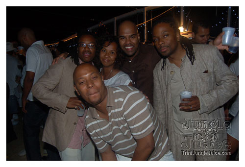 xclusv_creamsicle_2007-165
