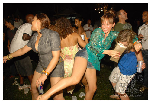 beach_house_carnival_2008_pt1-270