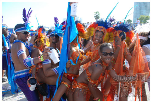miami_carnival_2008_pt1-173