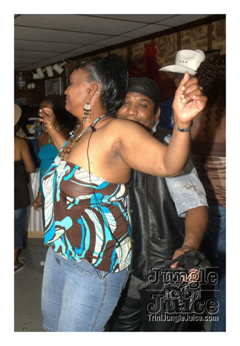 round_up_may10-073