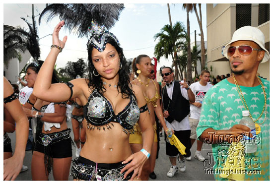 cayman_carnival_may09_pt2-153