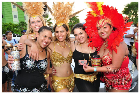 cayman_carnival_may09_pt2-192