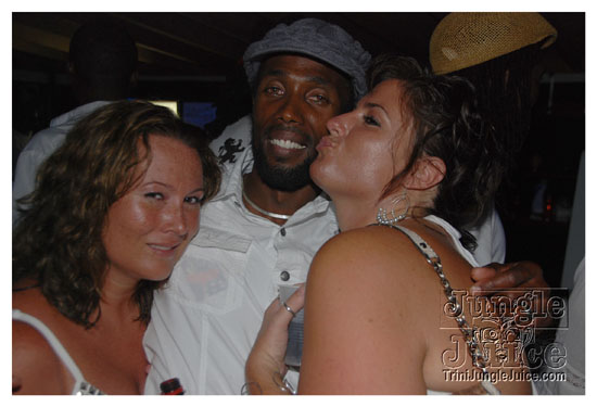 glow_barbados_july30-167