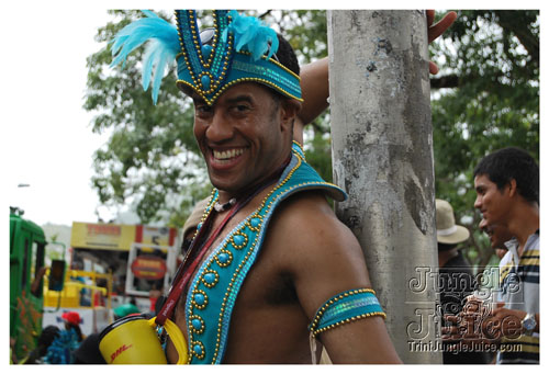 tribe_tue_2009_pt1-308