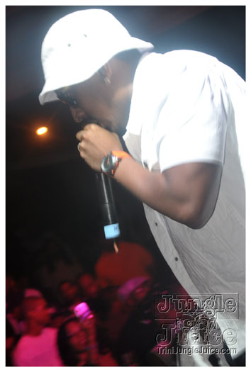 amnesia_ny_2010_sep5-170