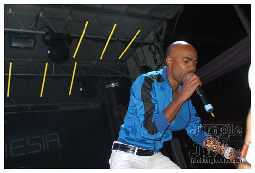 amnesia_ny_2010_sep5-214