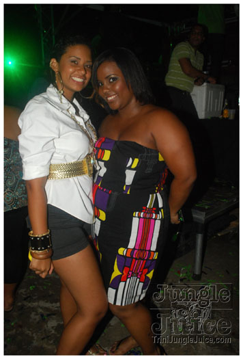 caution_2010-026