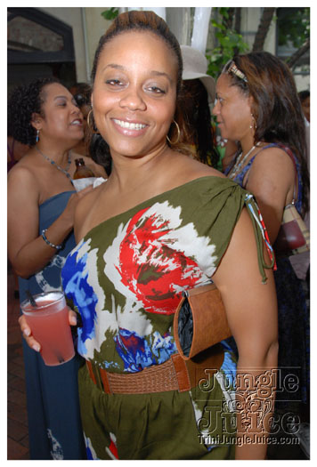 indigo_2010-096