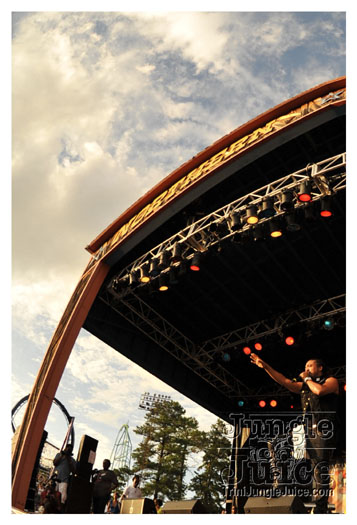 machel_six_flags_2010-159