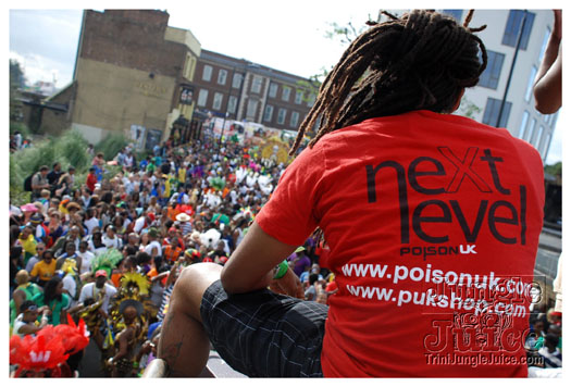 nhc_poisonuk_2010-142
