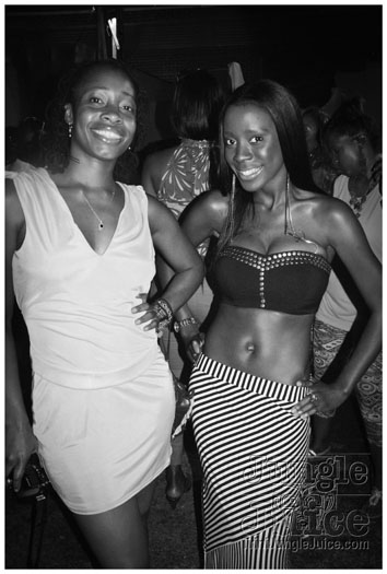 rise_neon_may27-034